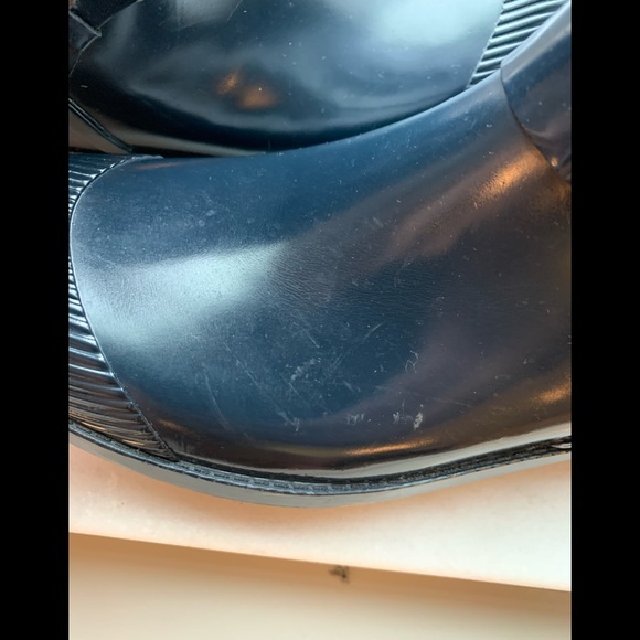 Boots - Picture 5 of 7